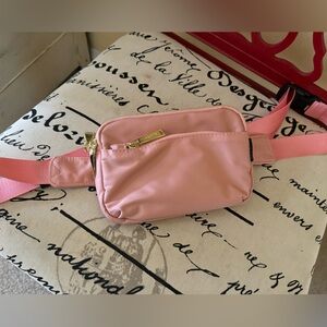 Zorfin Crossbody Fanny Pack Pink Bag Tons of Pockets Storage EUC